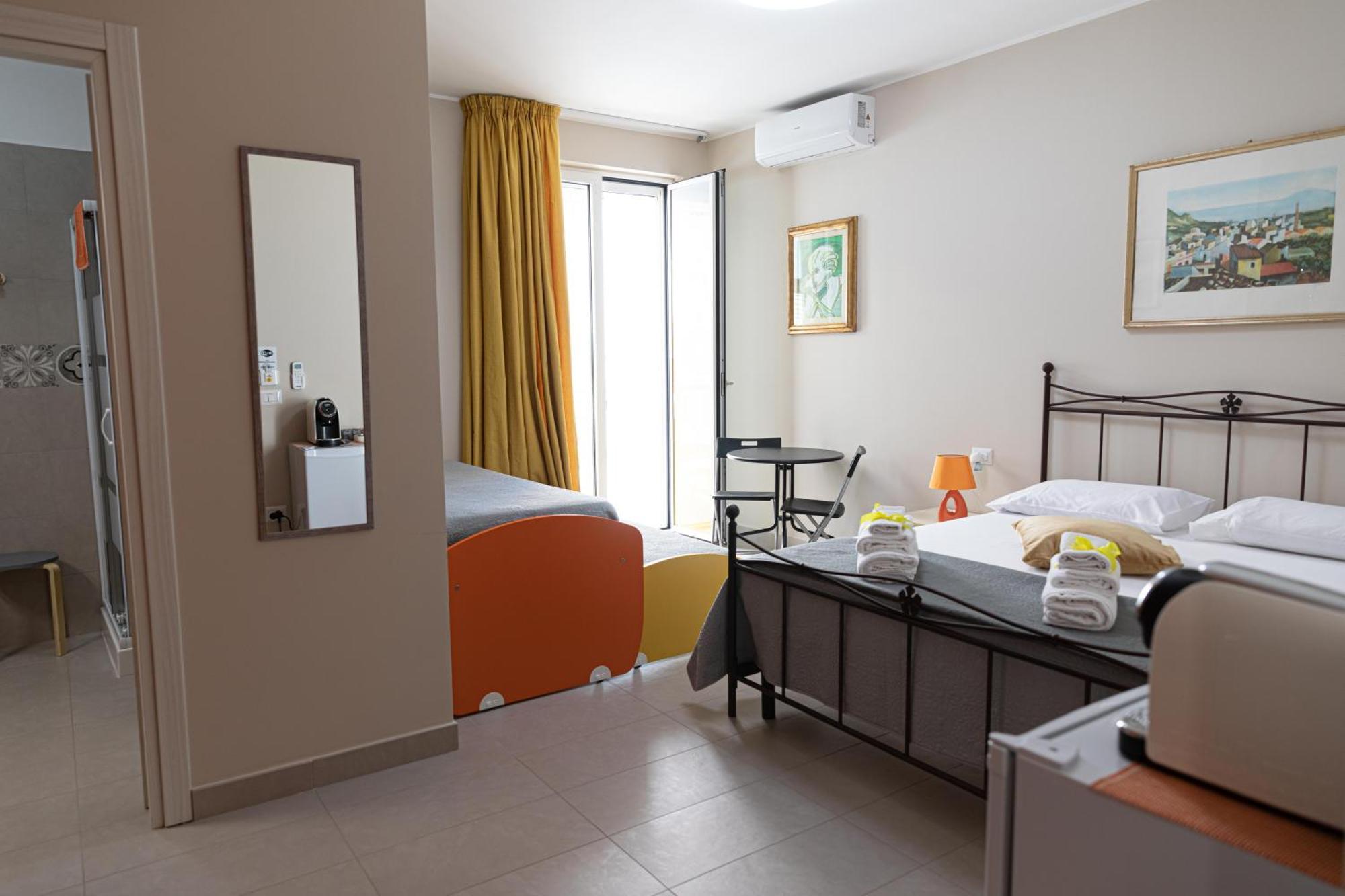 16Th Fad Rooms Margherita Di Savoia Bagian luar foto
